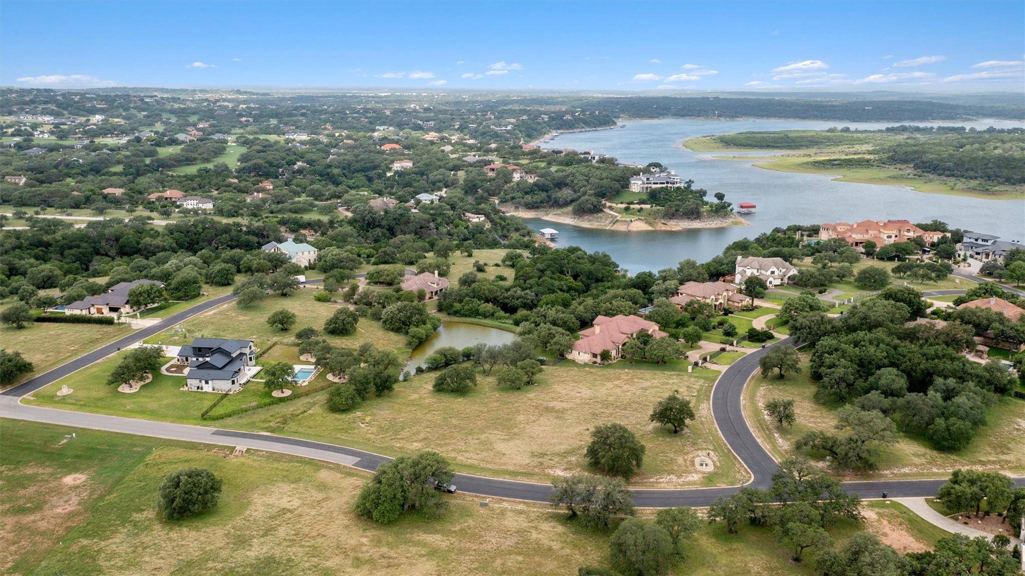 25701 Cliff CIR, Spicewood, TX 78669