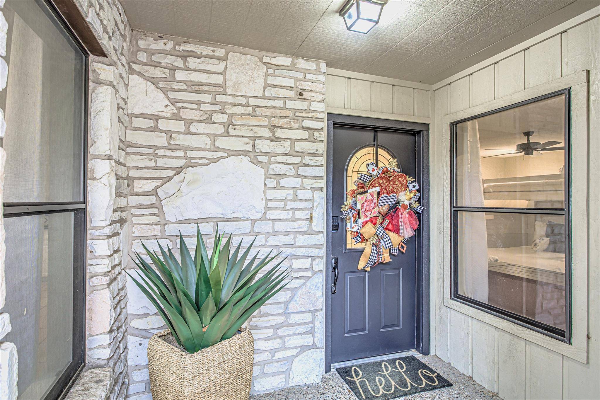 103 Oasis ST #A, Horseshoe Bay, TX 78657