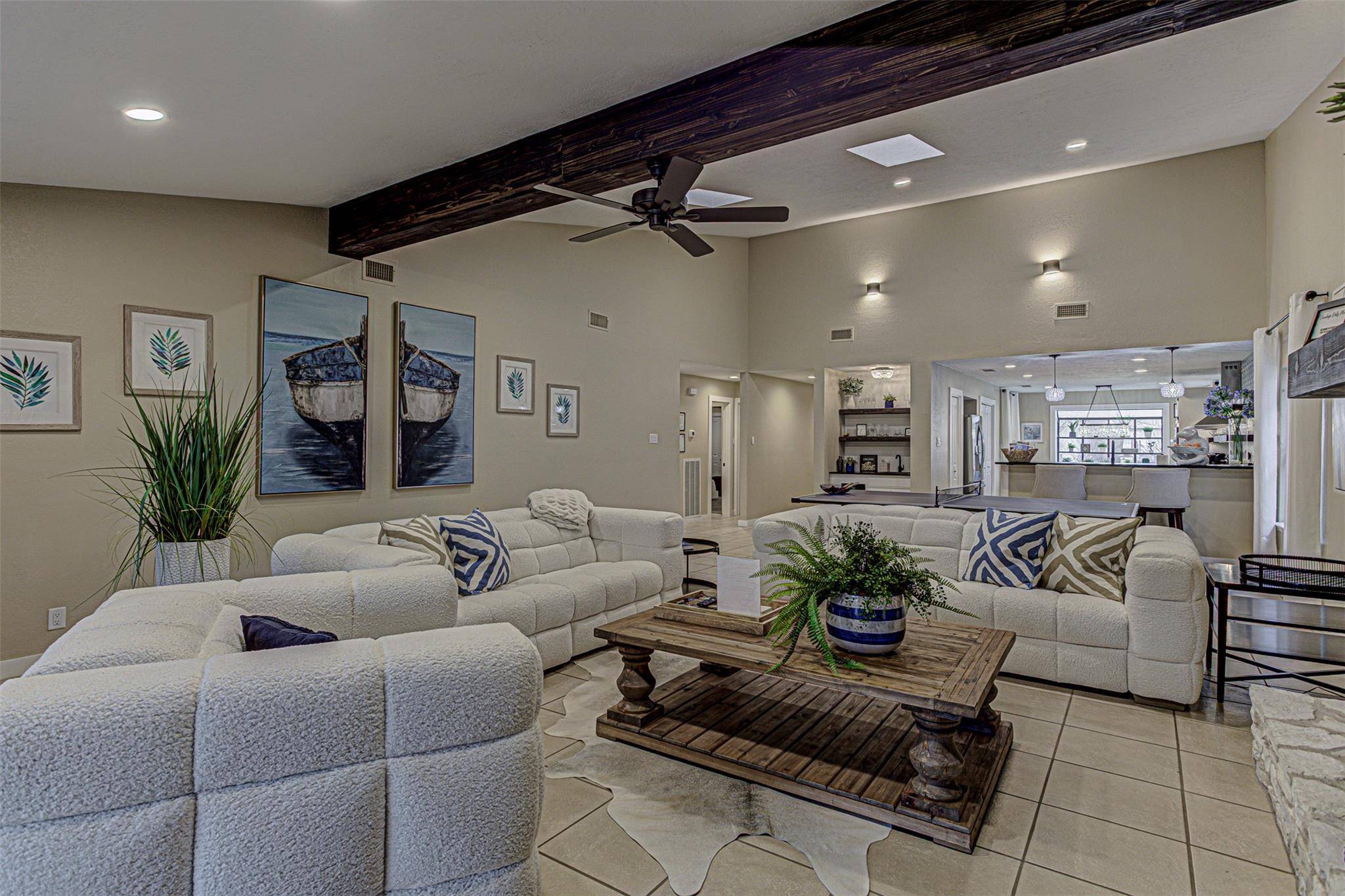 103 Oasis ST #A, Horseshoe Bay, TX 78657