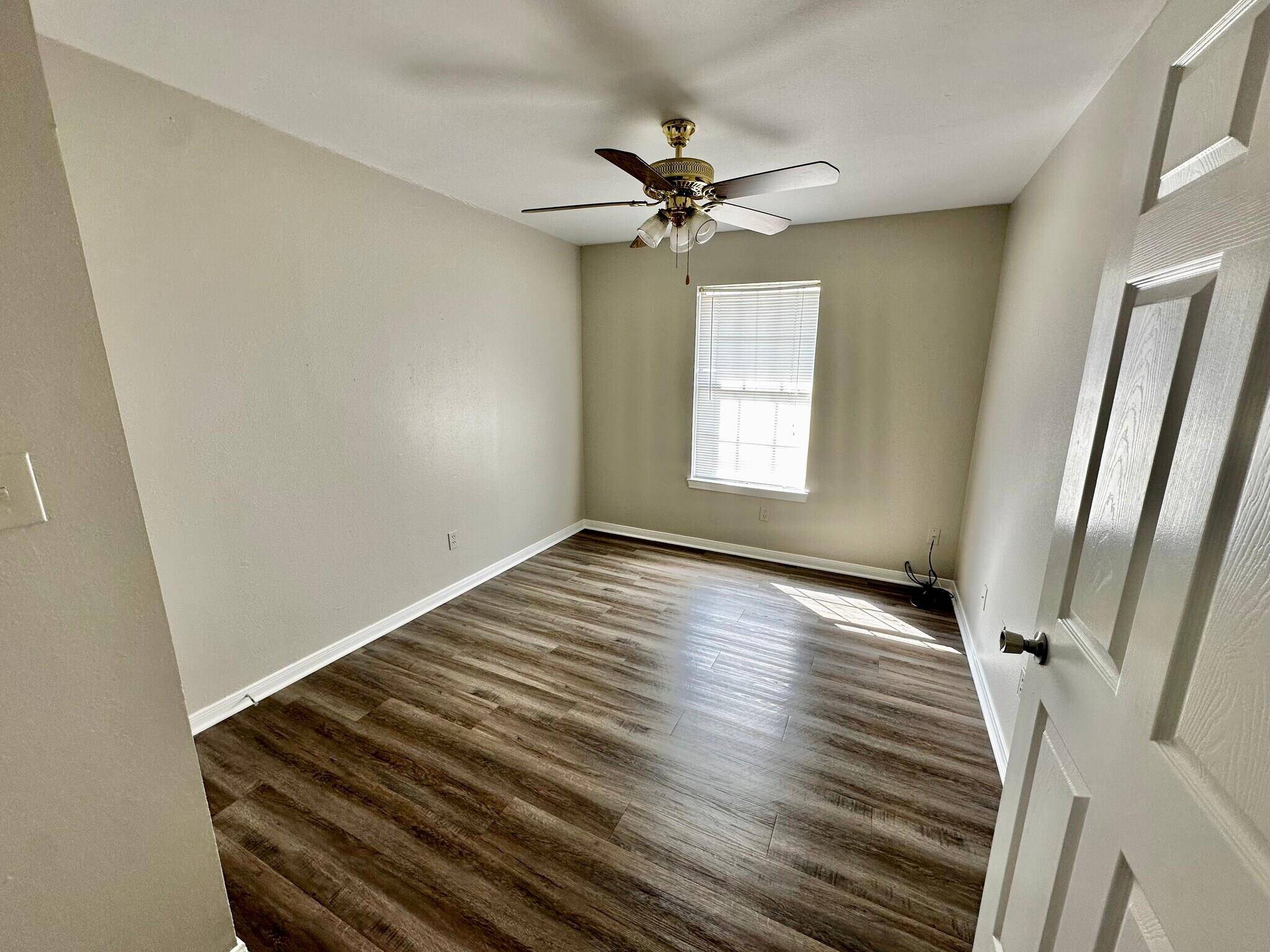 1902 S 8th ST, Waco, TX 76706