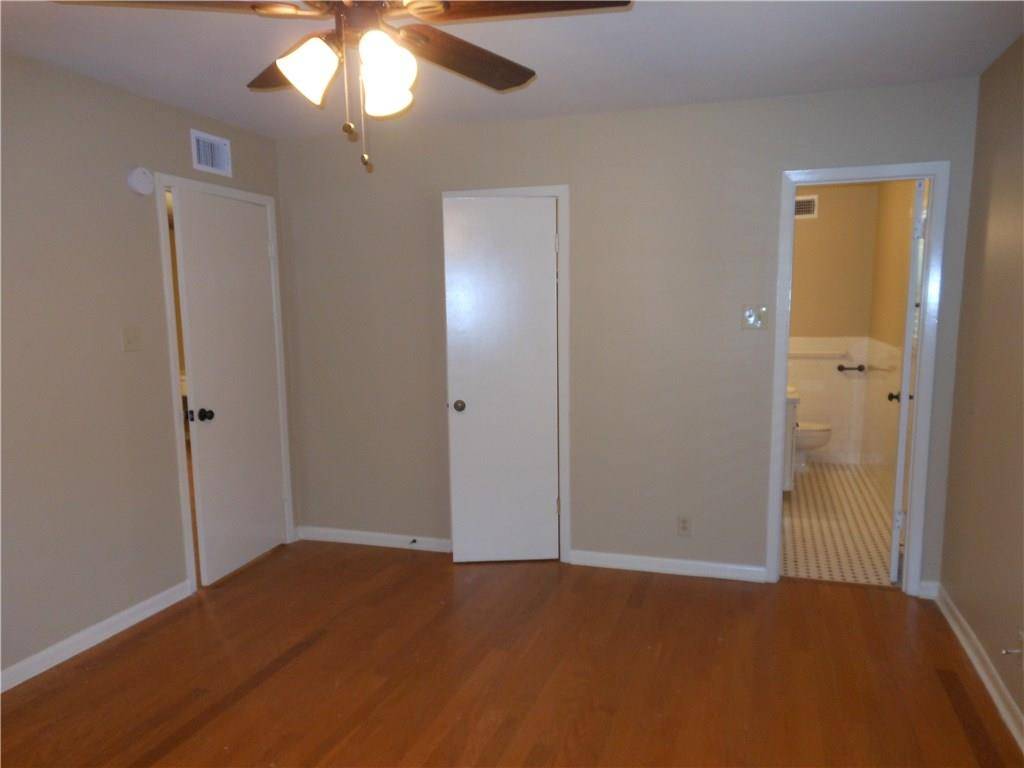 2516 Enfield RD #102, Austin, TX 78703