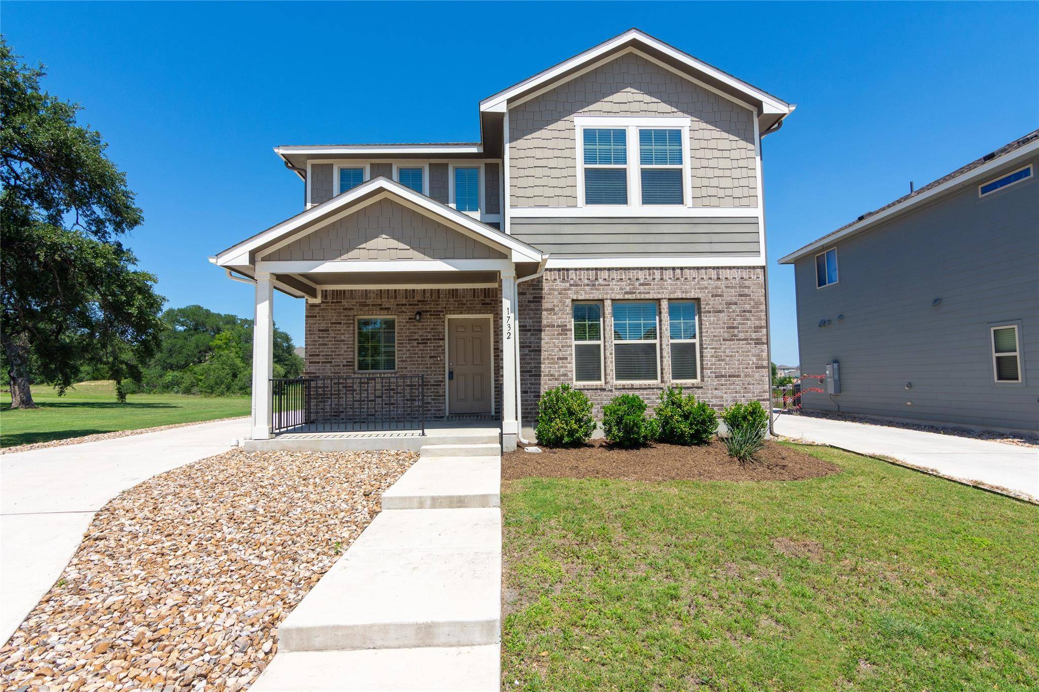 1732 Lakota LN, Leander, TX 78641
