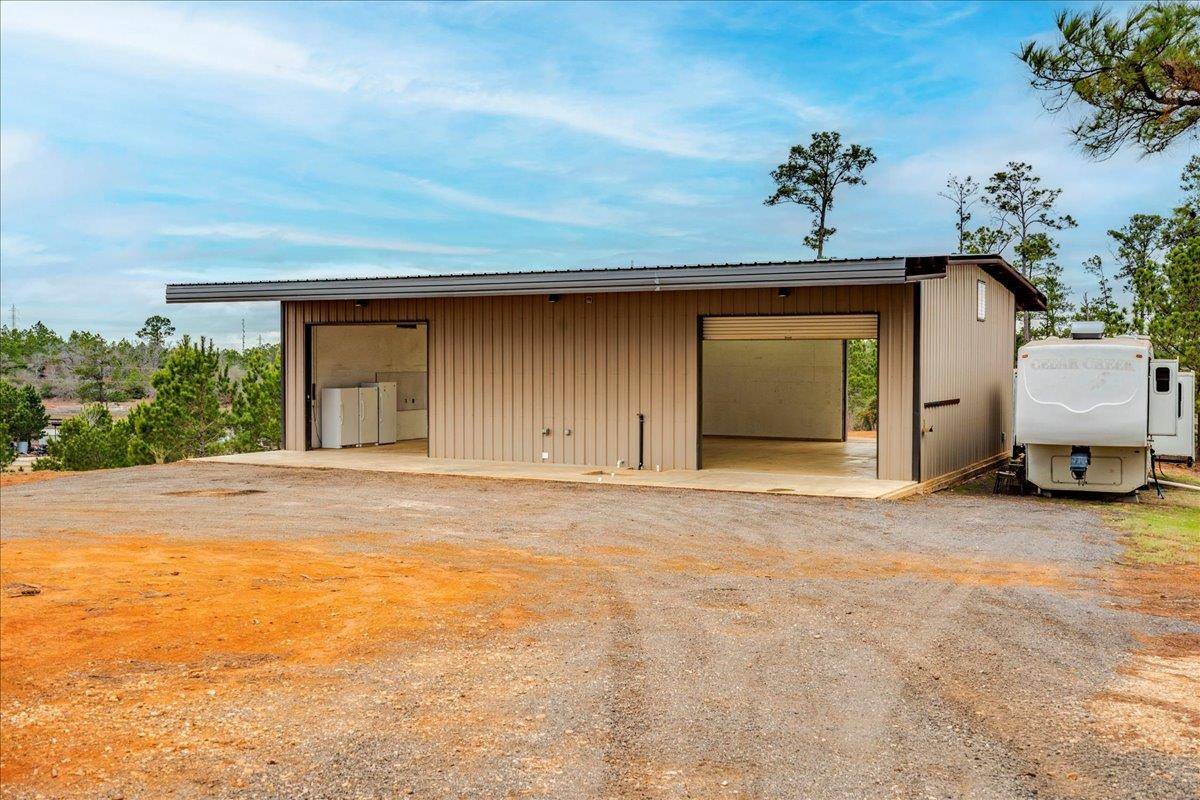 126 Pinedale DR, Bastrop, TX 78602