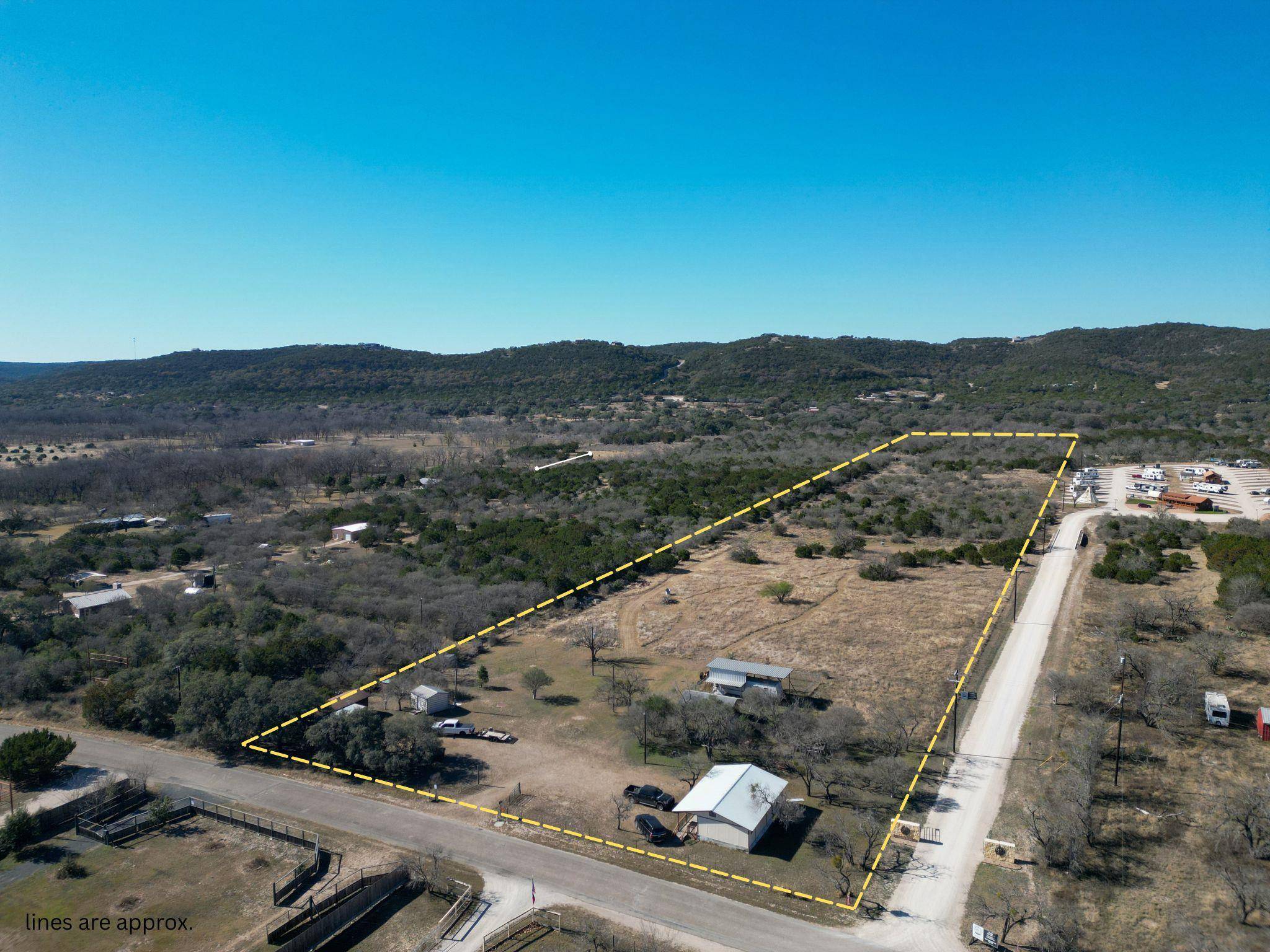 831 Magers RD, Concan, TX 78838