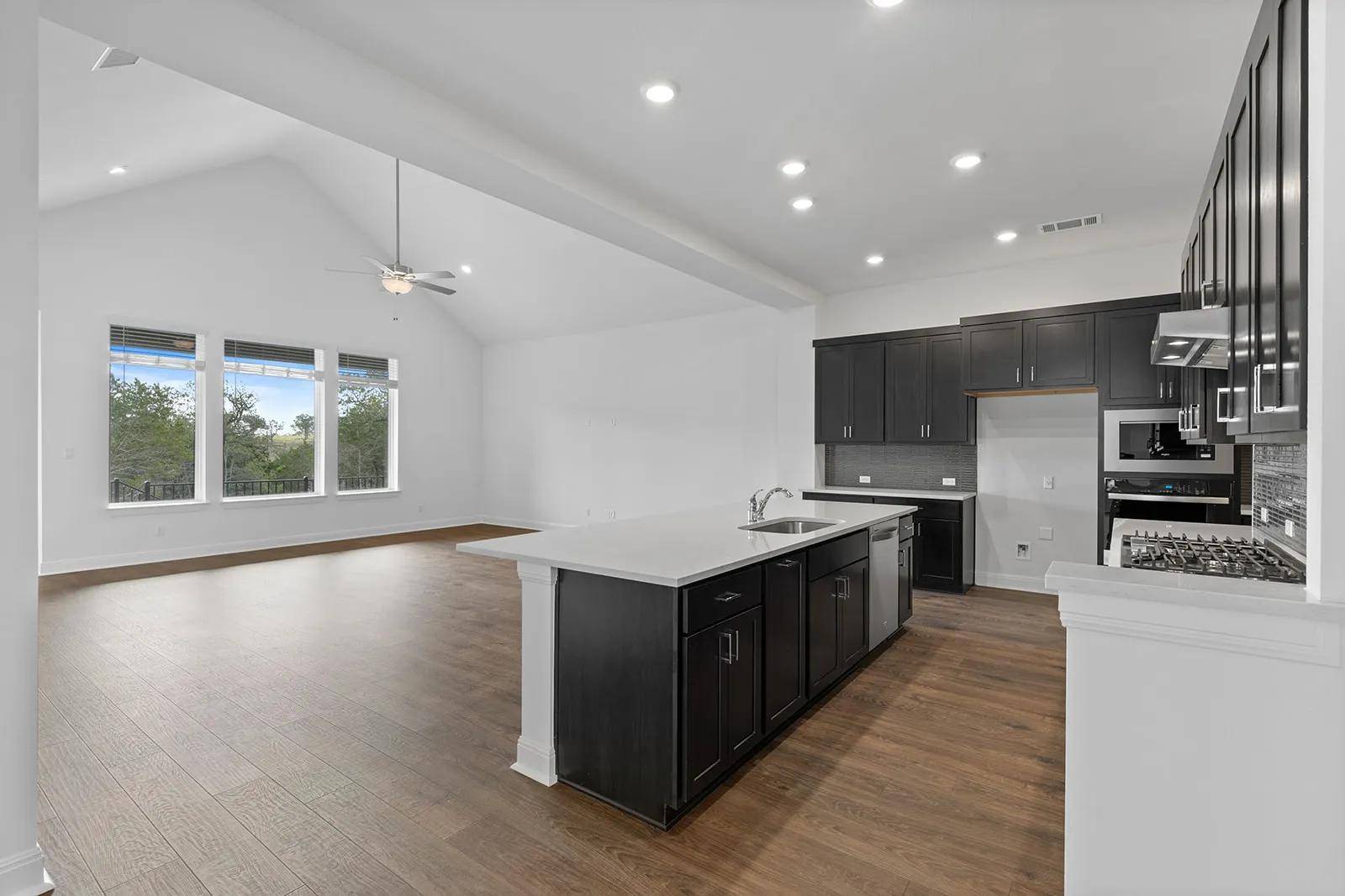 116 Silverbell LN, Bastrop, TX 78602