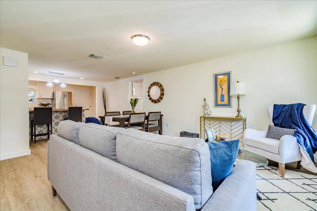 1120 Spur ST, Austin, TX 78721