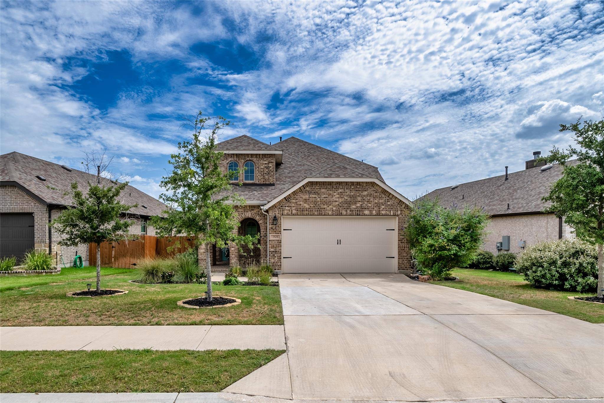 7525 Desert Needle DR, Lago Vista, TX 78645