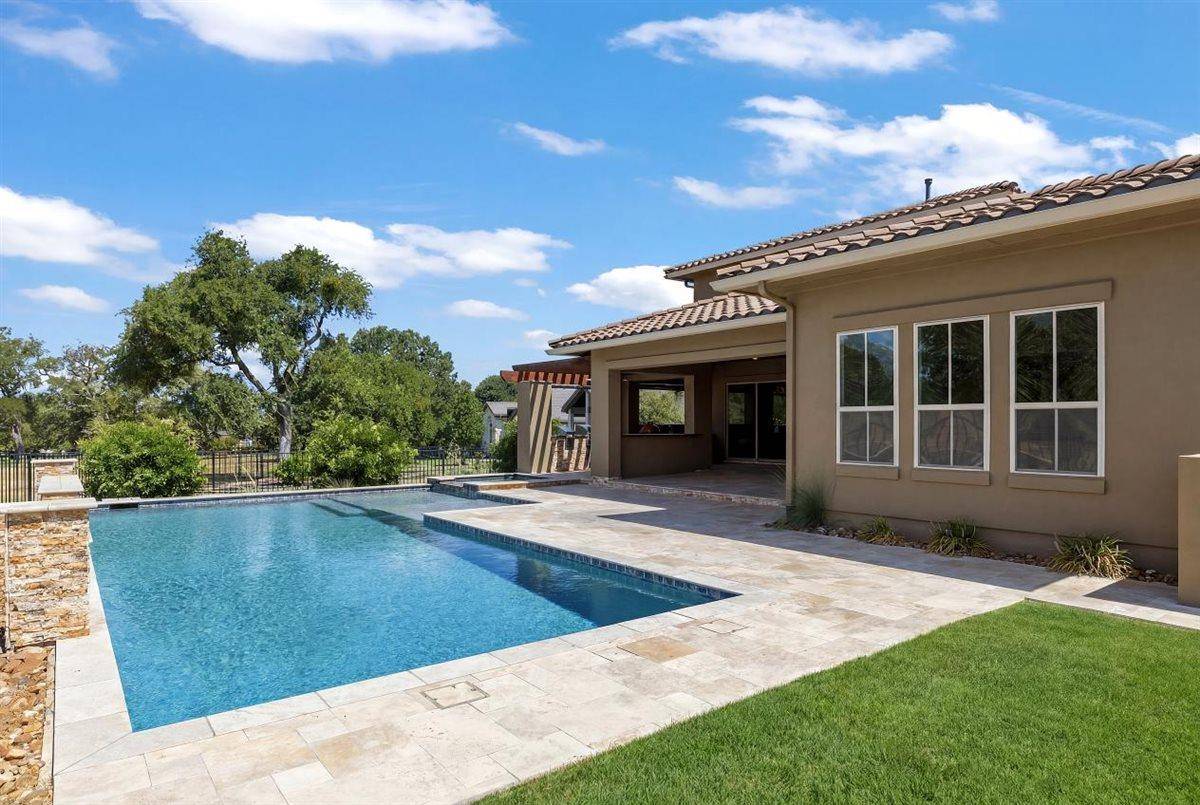 216 Cimarron Hills TRL E, Georgetown, TX 78628