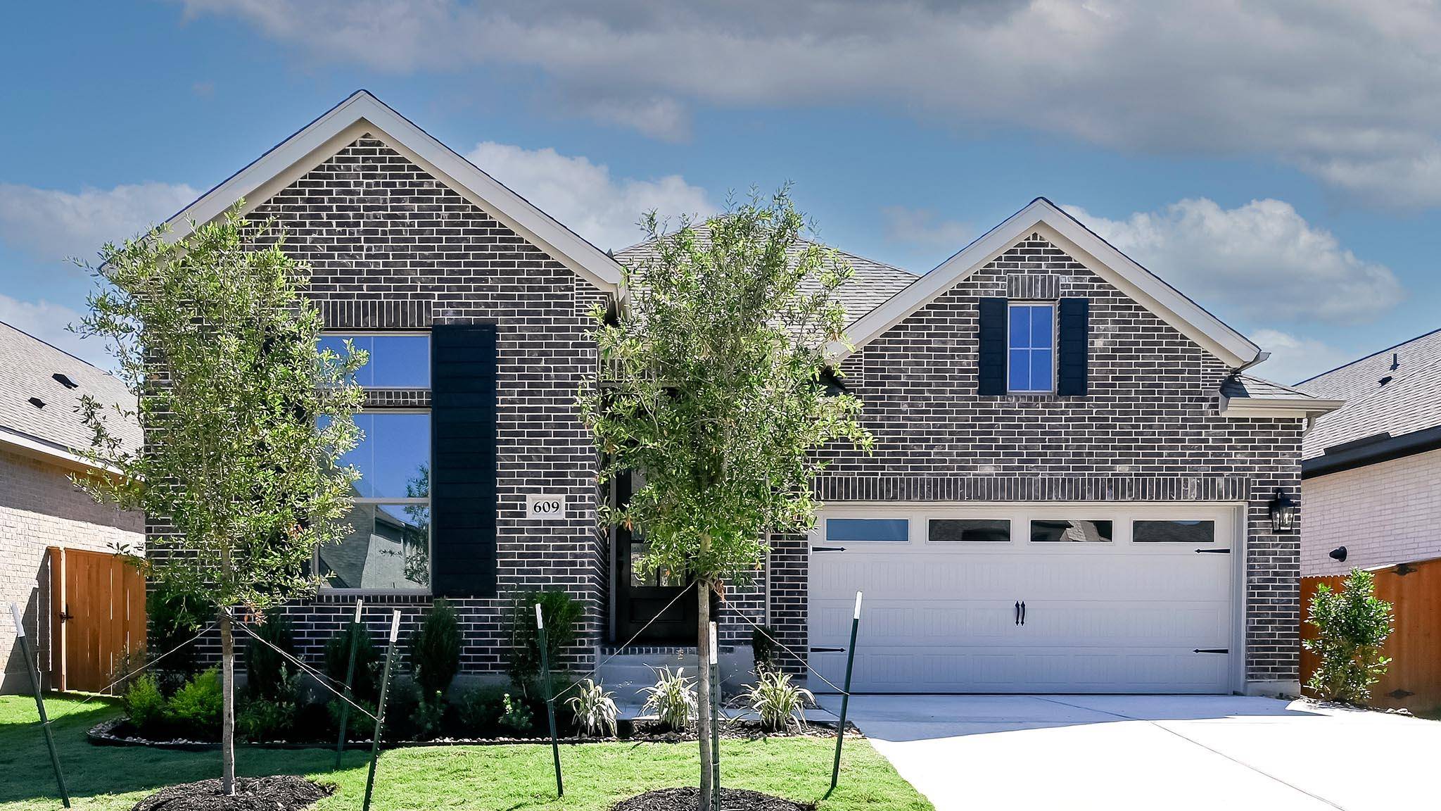 609 Bay Breeze DR, Kyle, TX 78640