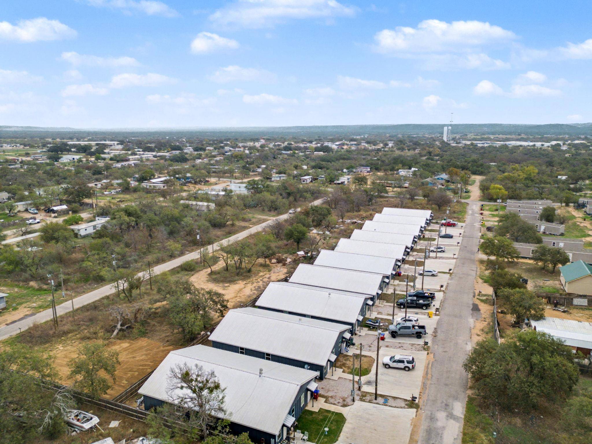 872 Waco ST #872, Kingsland, TX 78639