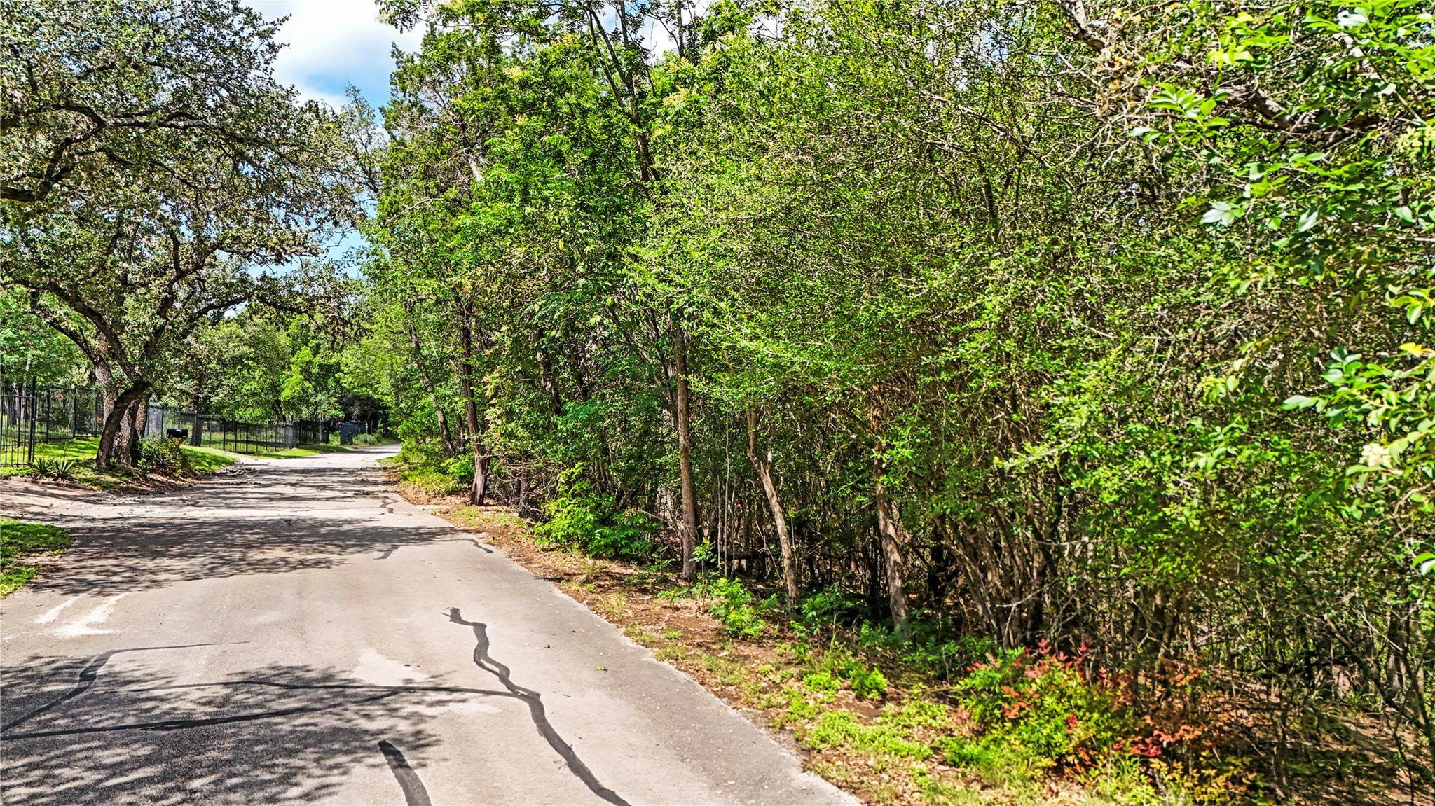 730 River Oaks DR, Austin, TX 78748