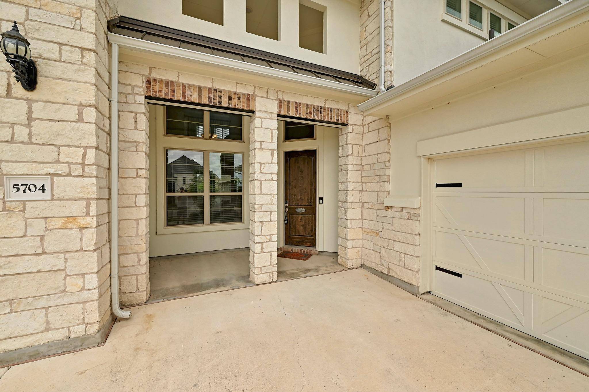 5704 Monrovia LN, Pflugerville, TX 78660