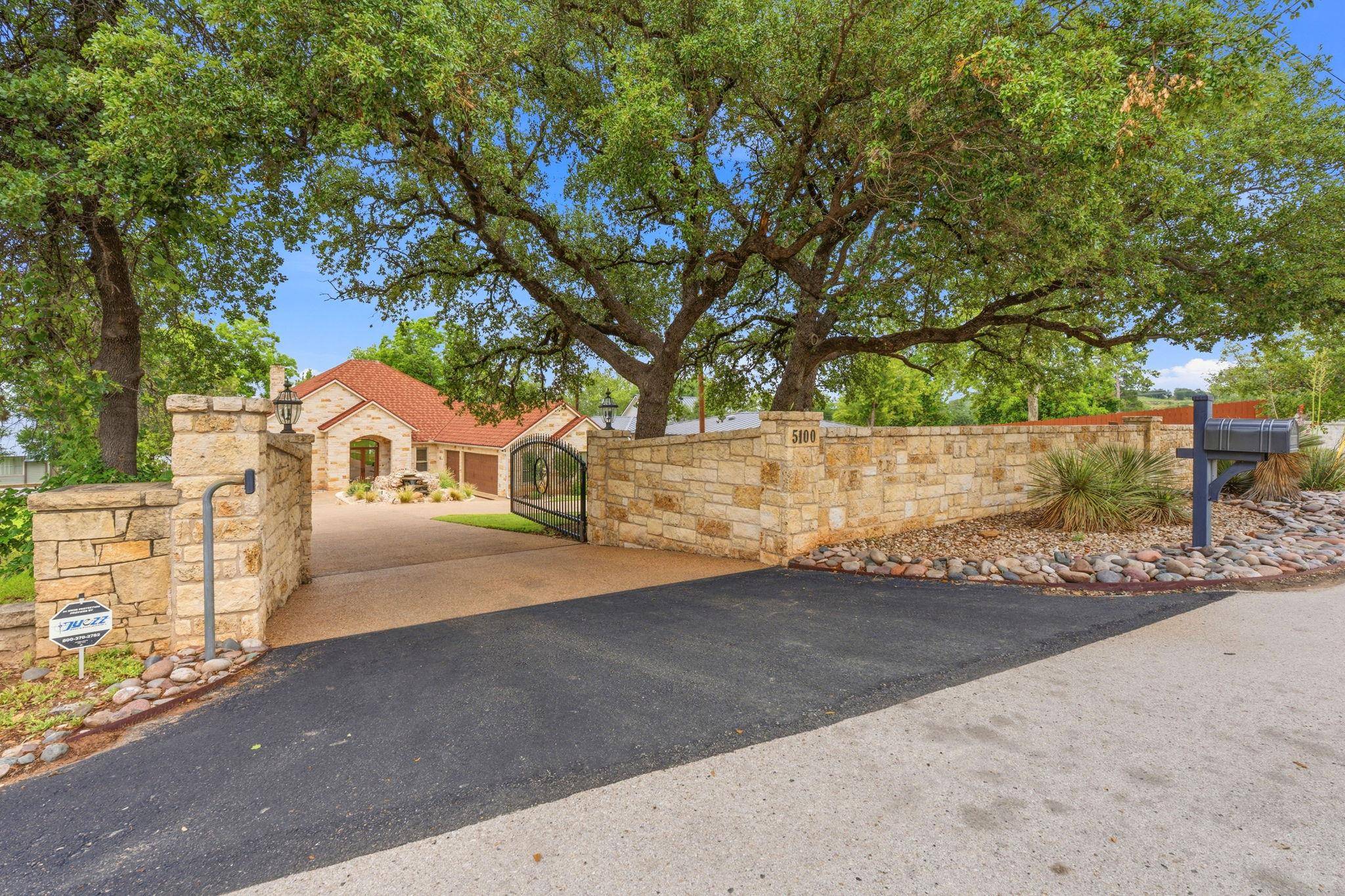 5100 W Fm 2147 RD, Horseshoe Bay, TX 78657