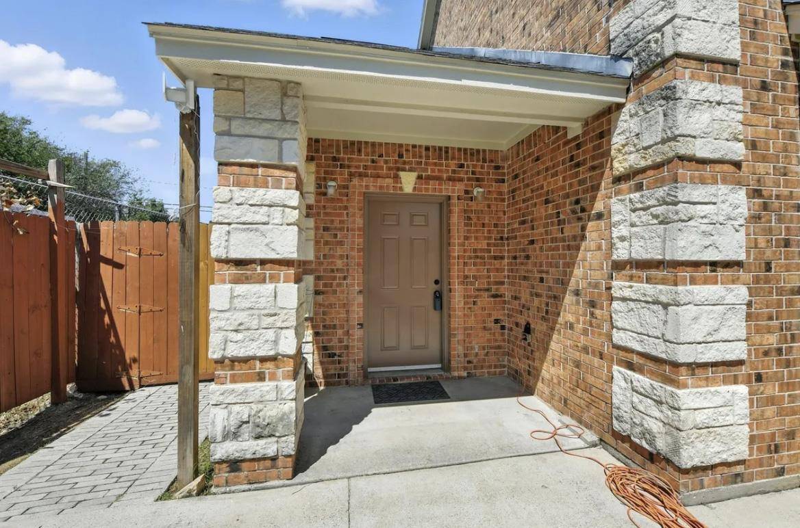 619 Comal Ave, Fort Worth, TX 76108