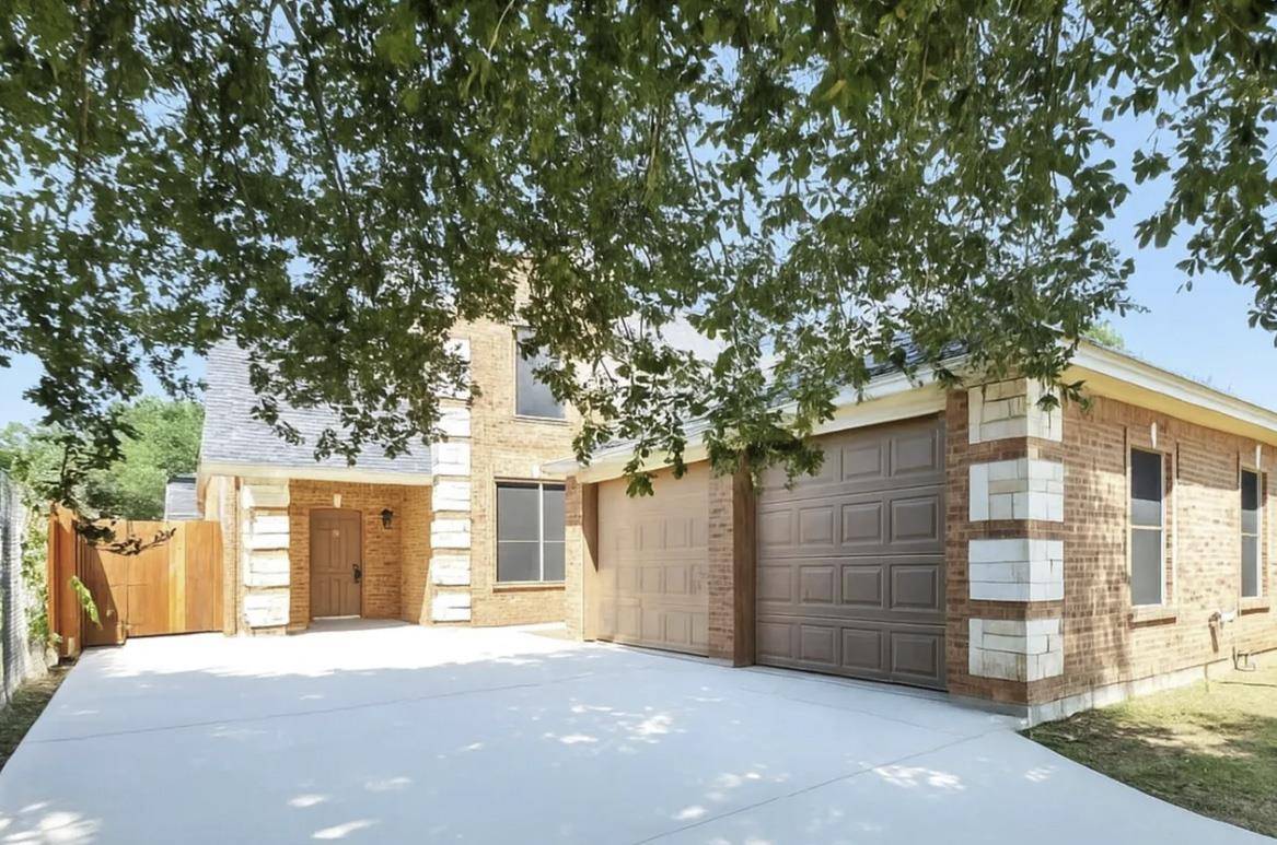 619 Comal Ave, Fort Worth, TX 76108