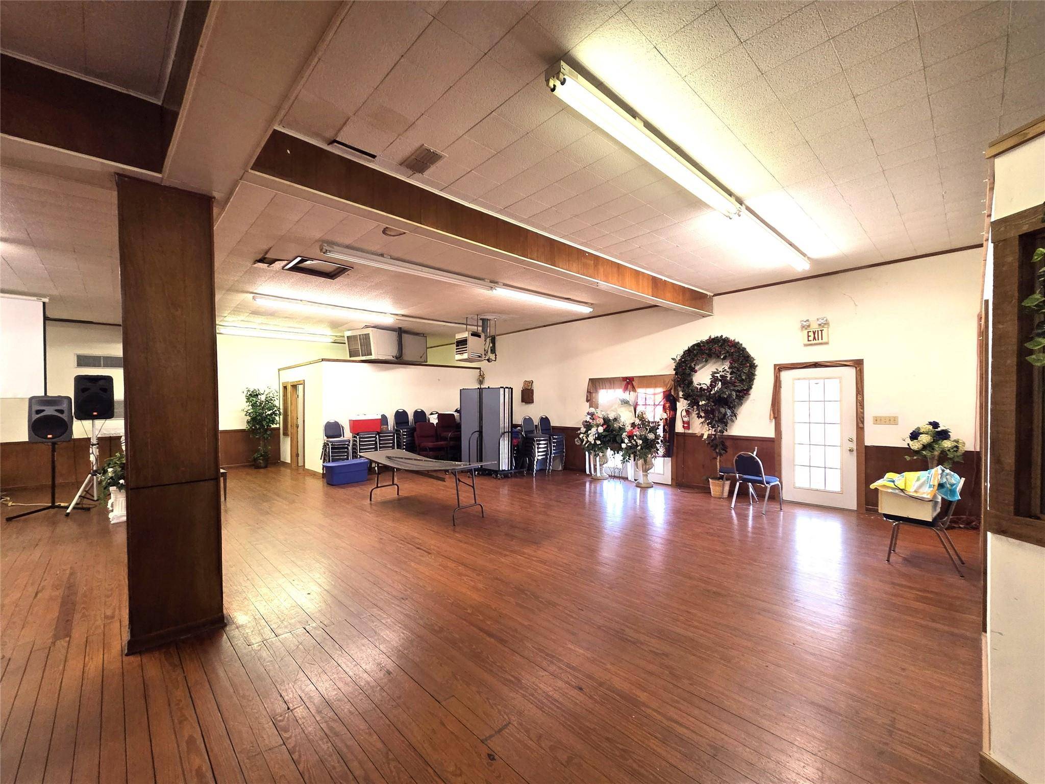 1111 E Avenue D Ave, Kingsville, TX 78363