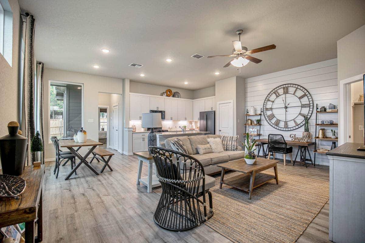 113 Flora Springs CV, Liberty Hill, TX 78642