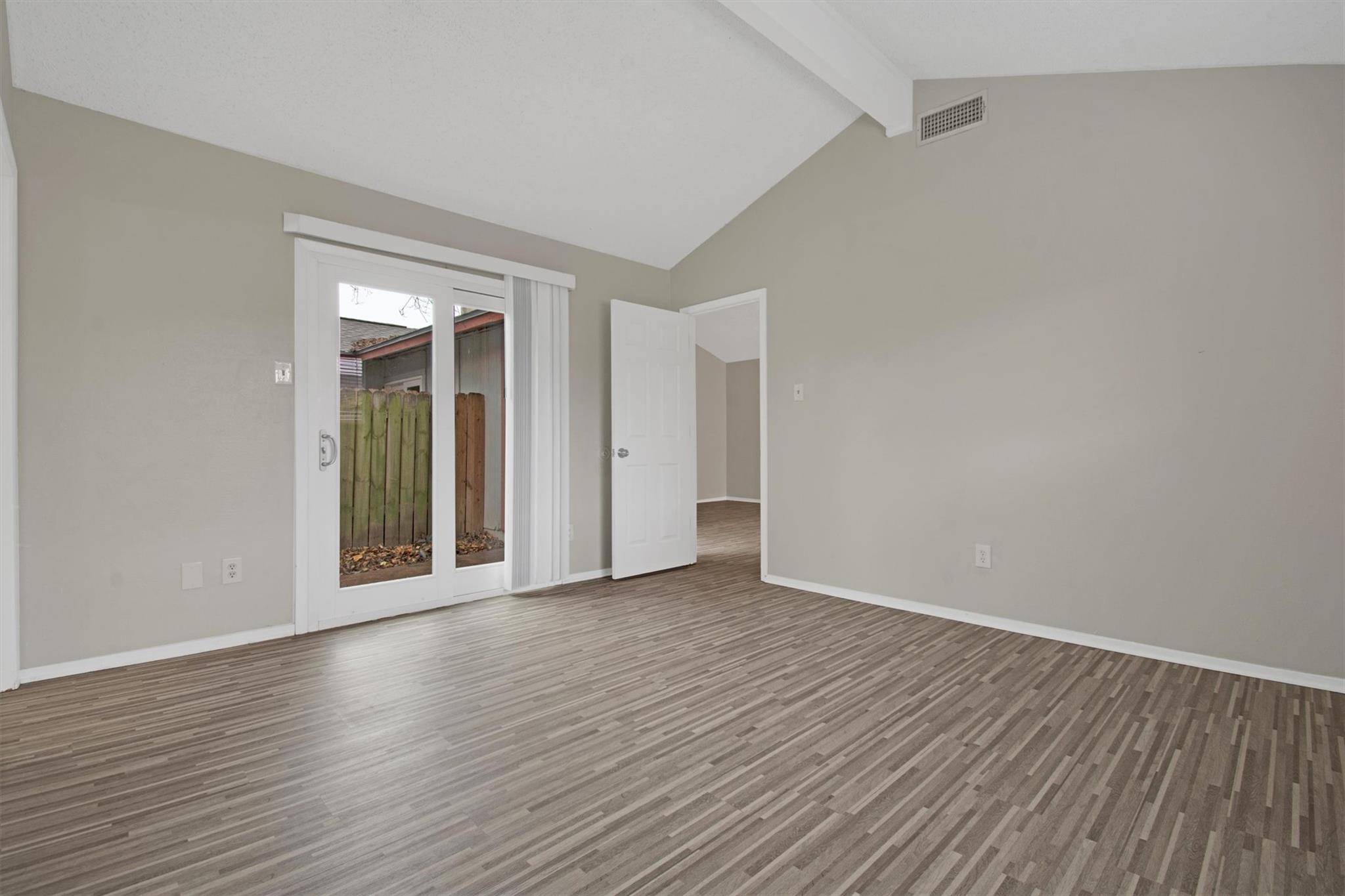 6305 Emerald Forest DR, Austin, TX 78745