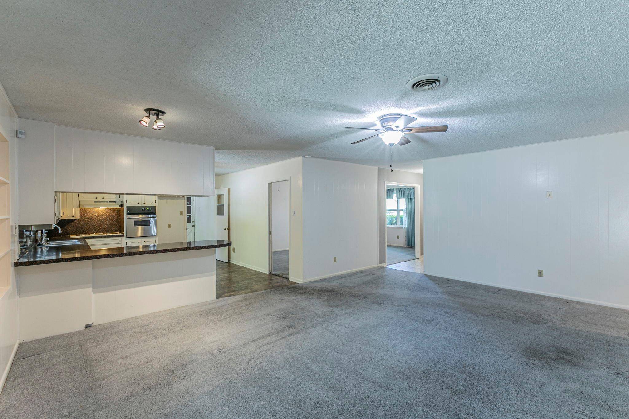 1808 N Beal ST, Belton, TX 76513