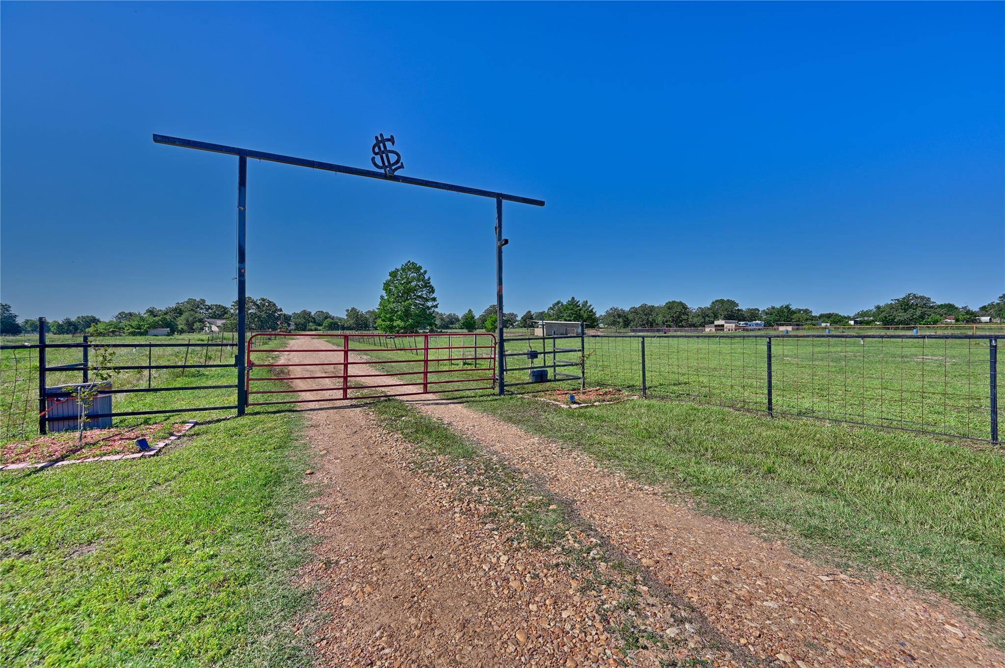 4057 W HIGHWAY 21, Paige, TX 78659