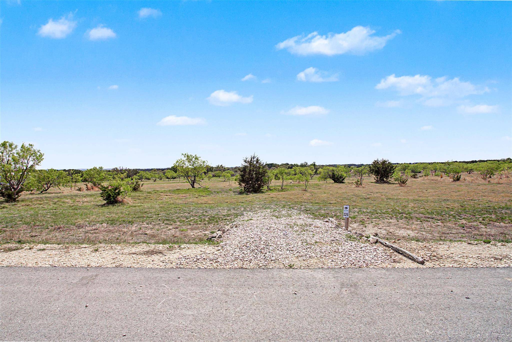 329 Winecup DR, Lampasas, TX 76550