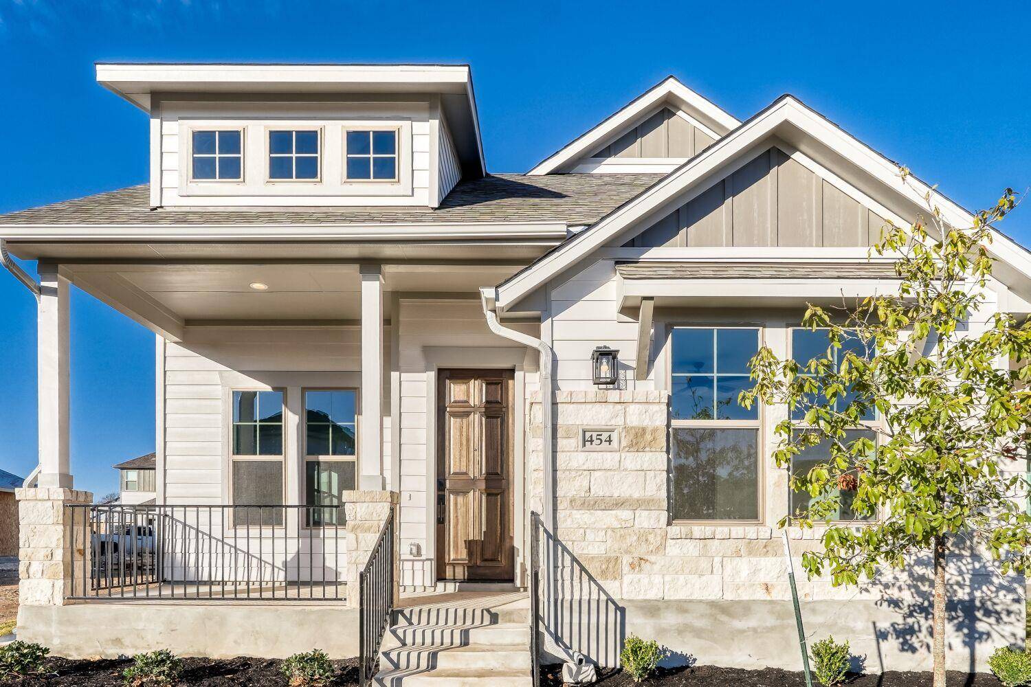 454 Burlington DR, Buda, TX 78610