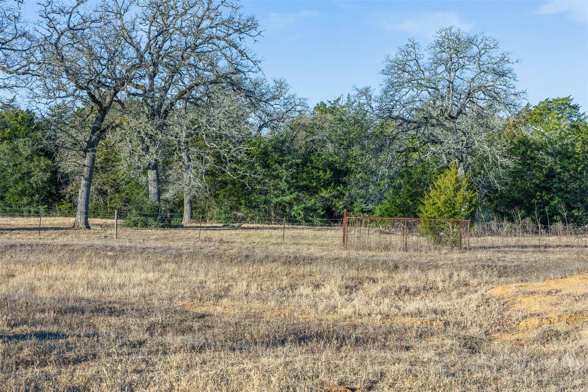 000 C Road 332, Paige, TX 78659