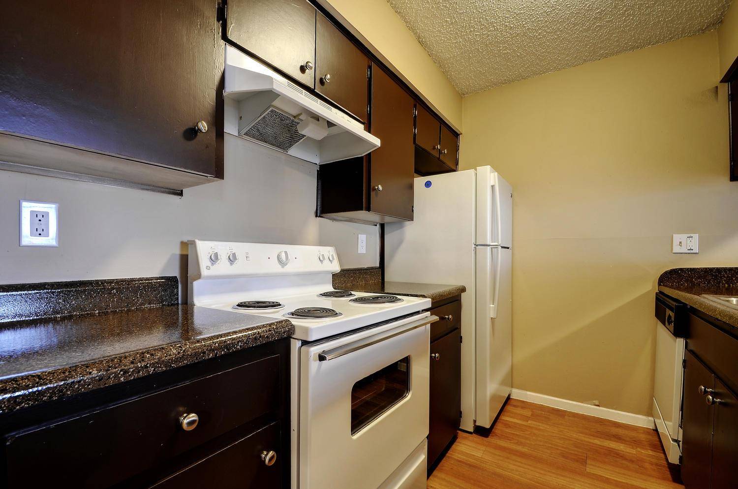 2414 Ventura DR #110, Austin, TX 78741