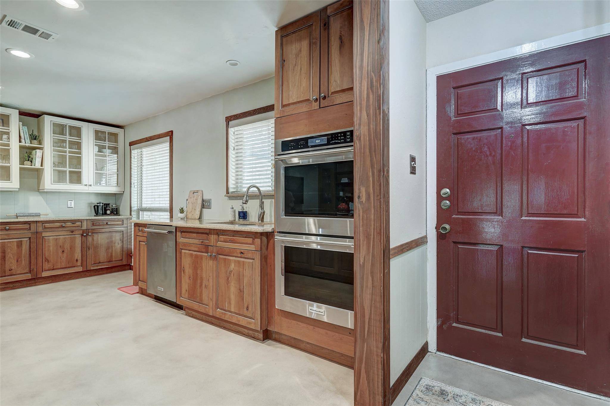 1105 N Riviera CIR, Cedar Park, TX 78613