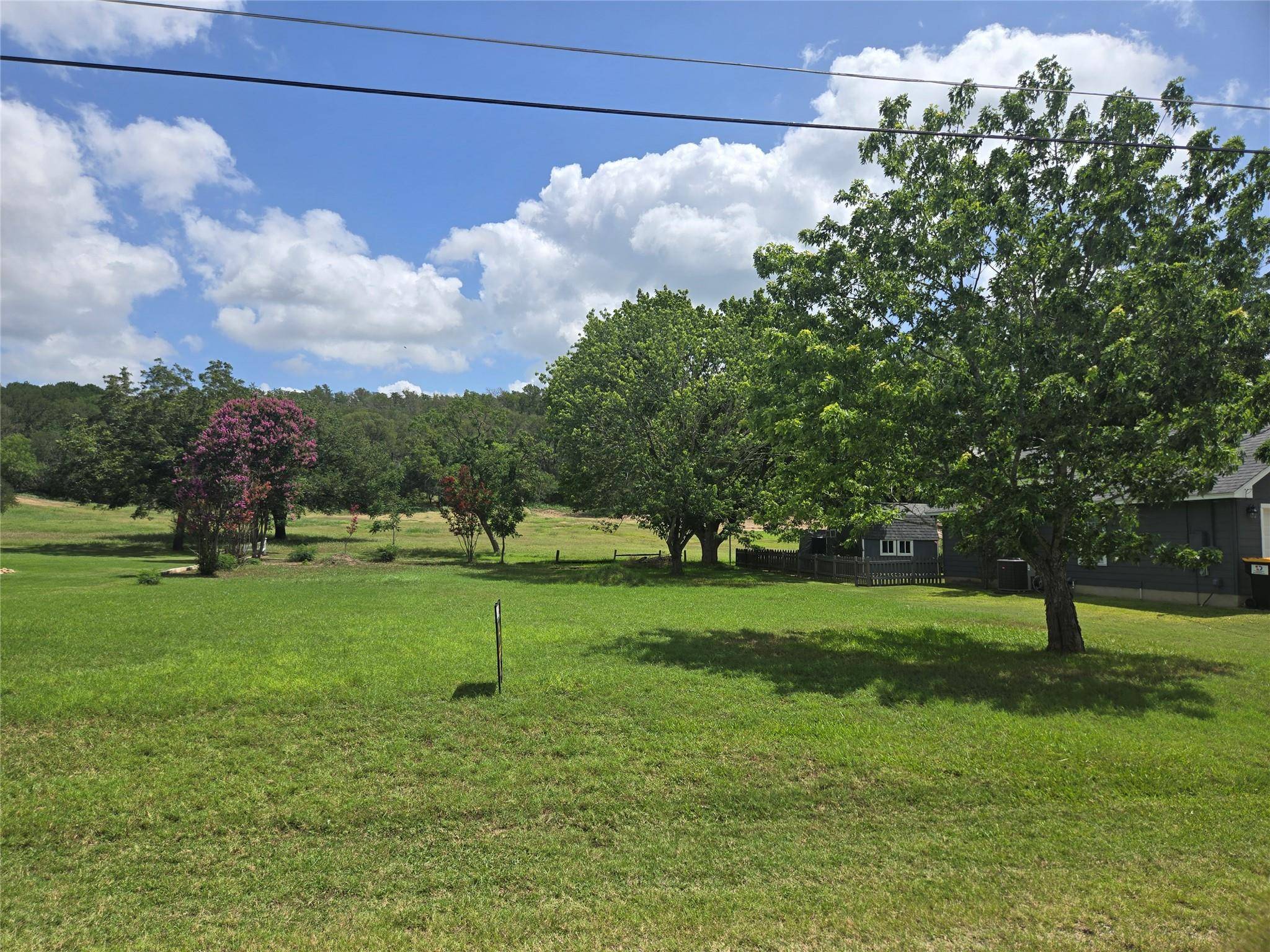 184 Kahana LN, Bastrop, TX 78602
