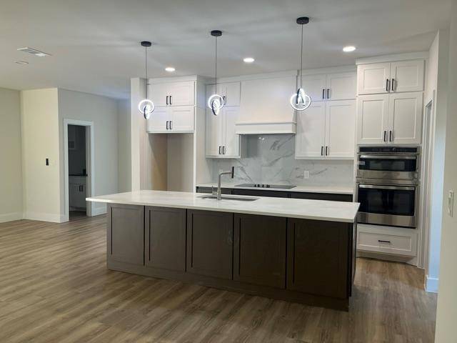 804 Hi CIR W #B, Horseshoe Bay, TX 78657