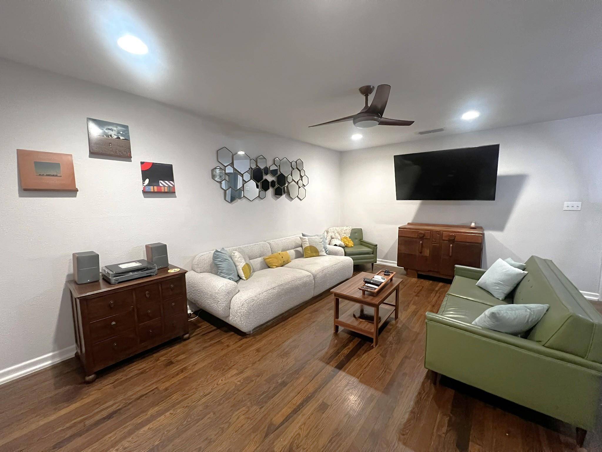 1311 Aggie LN #A, Austin, TX 78757