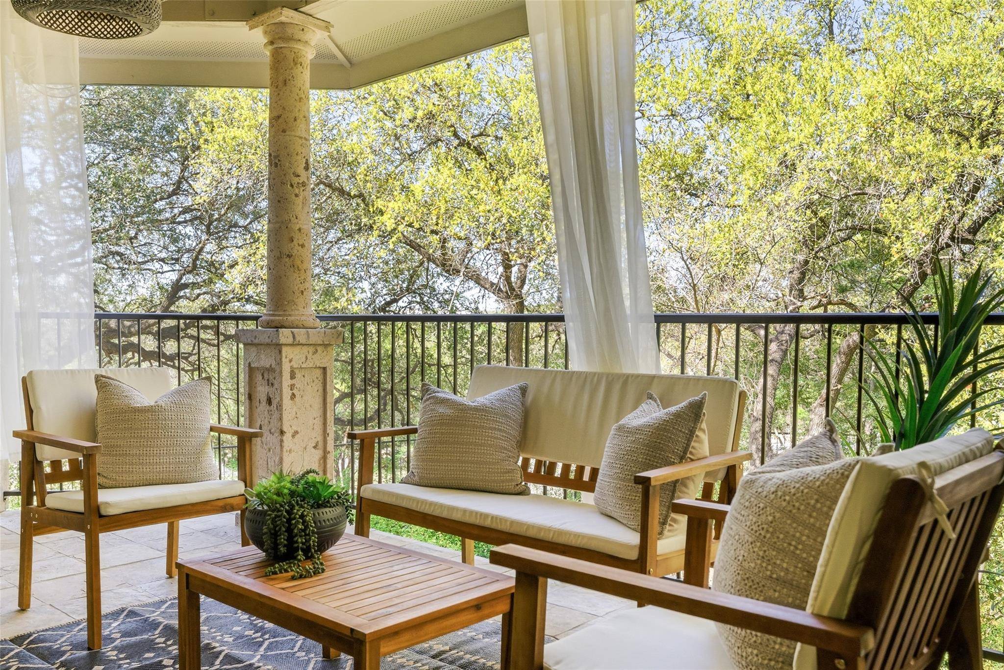 1000 Liberty Park DR #204, Austin, TX 78746