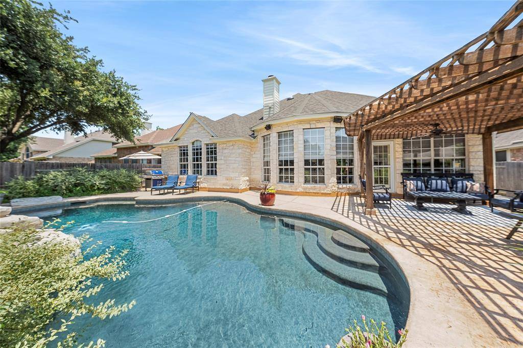 14936 Thatcher DR, Austin, TX 78717