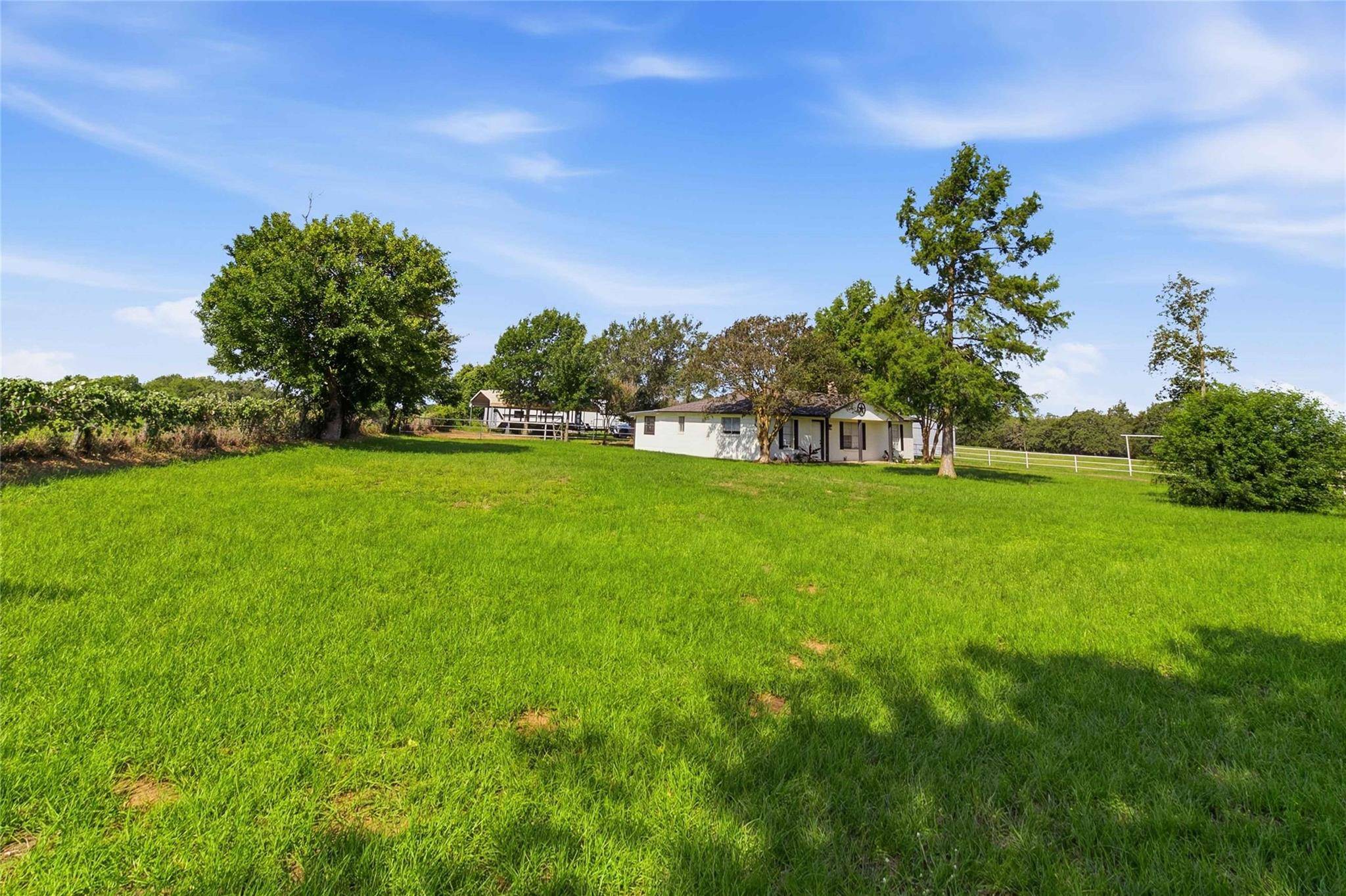 405 Old Highway 20 HWY, Mcdade, TX 78650