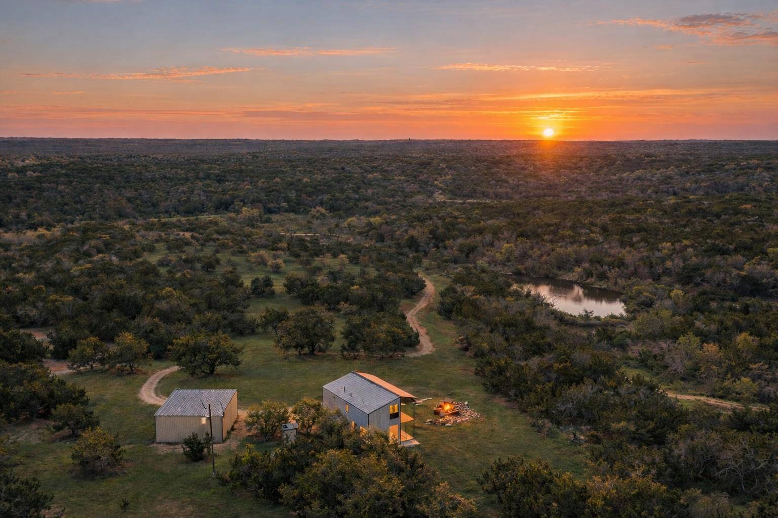 582 Delaware Creek RD, Blanco, TX 78006