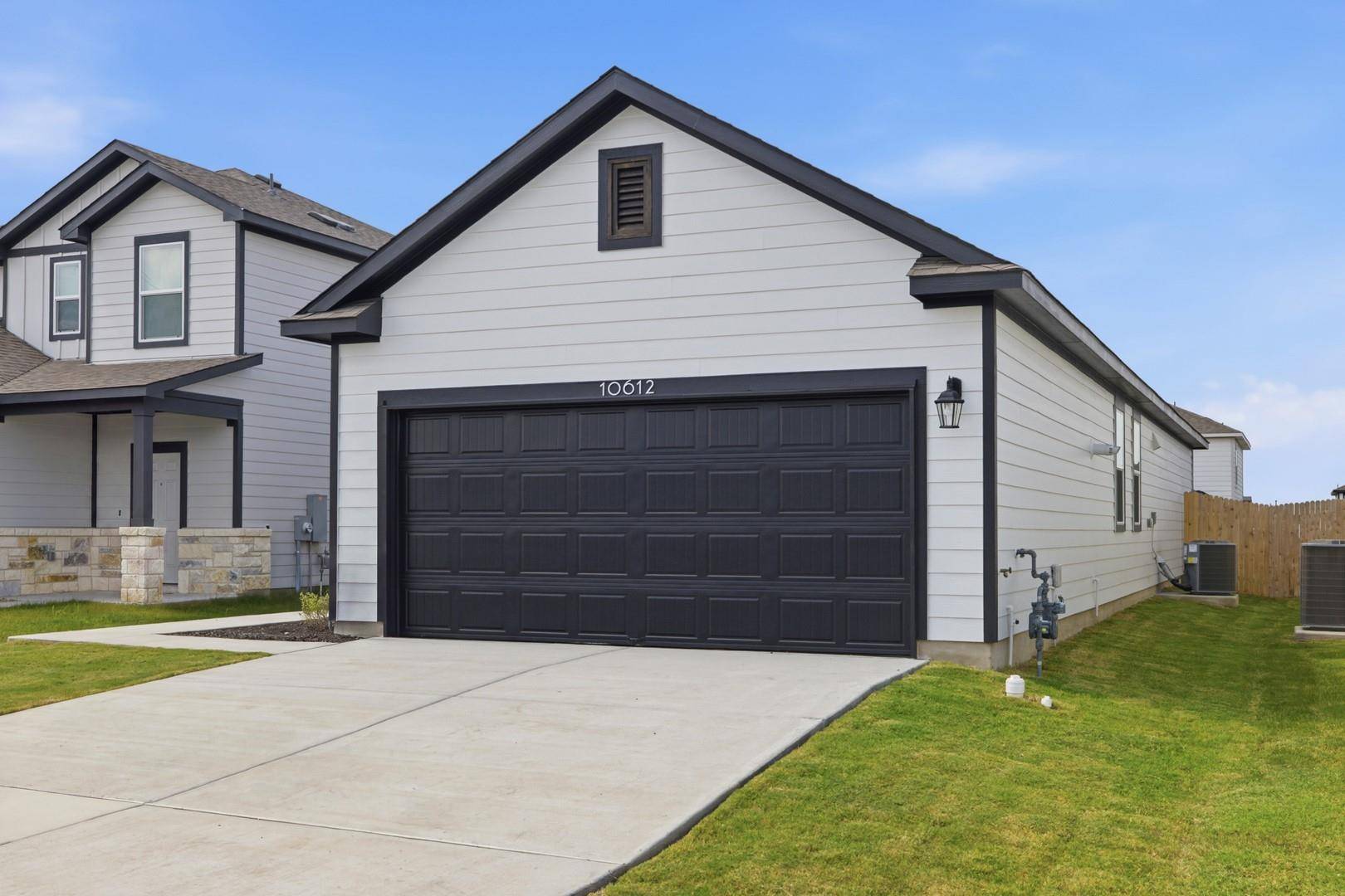 10612 Justify LN, Buda, TX 78610