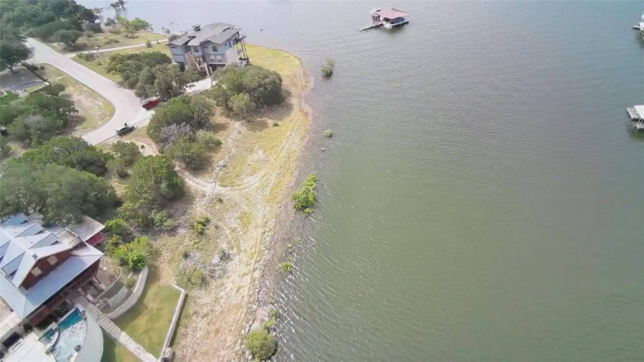 2900 Constitution DR, Lago Vista, TX 78645
