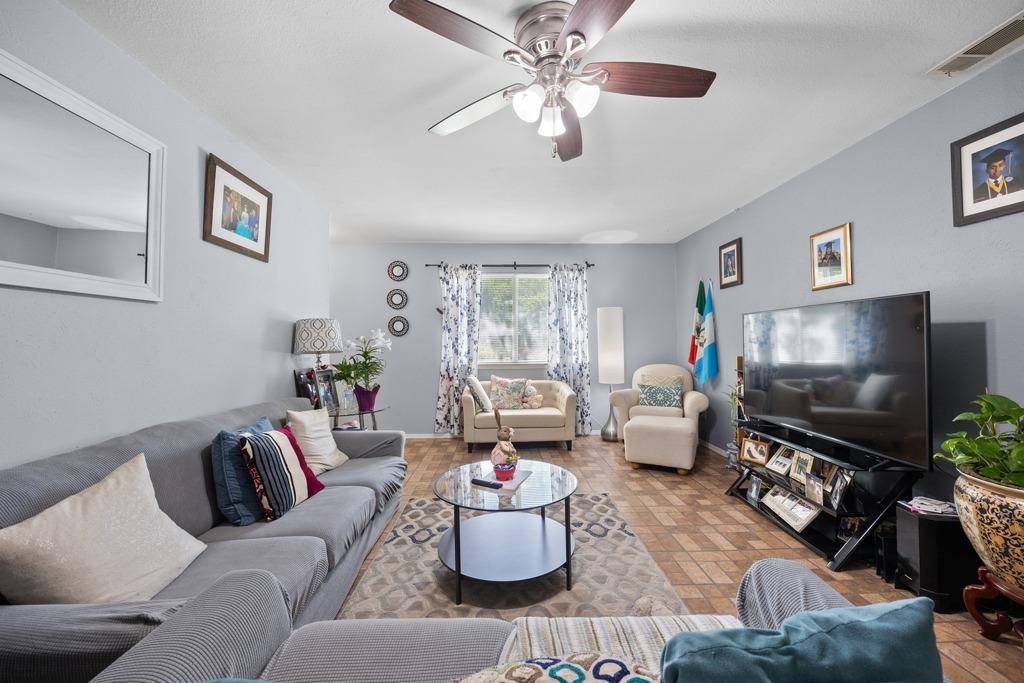 10406 Little Pebble DR, Austin, TX 78758