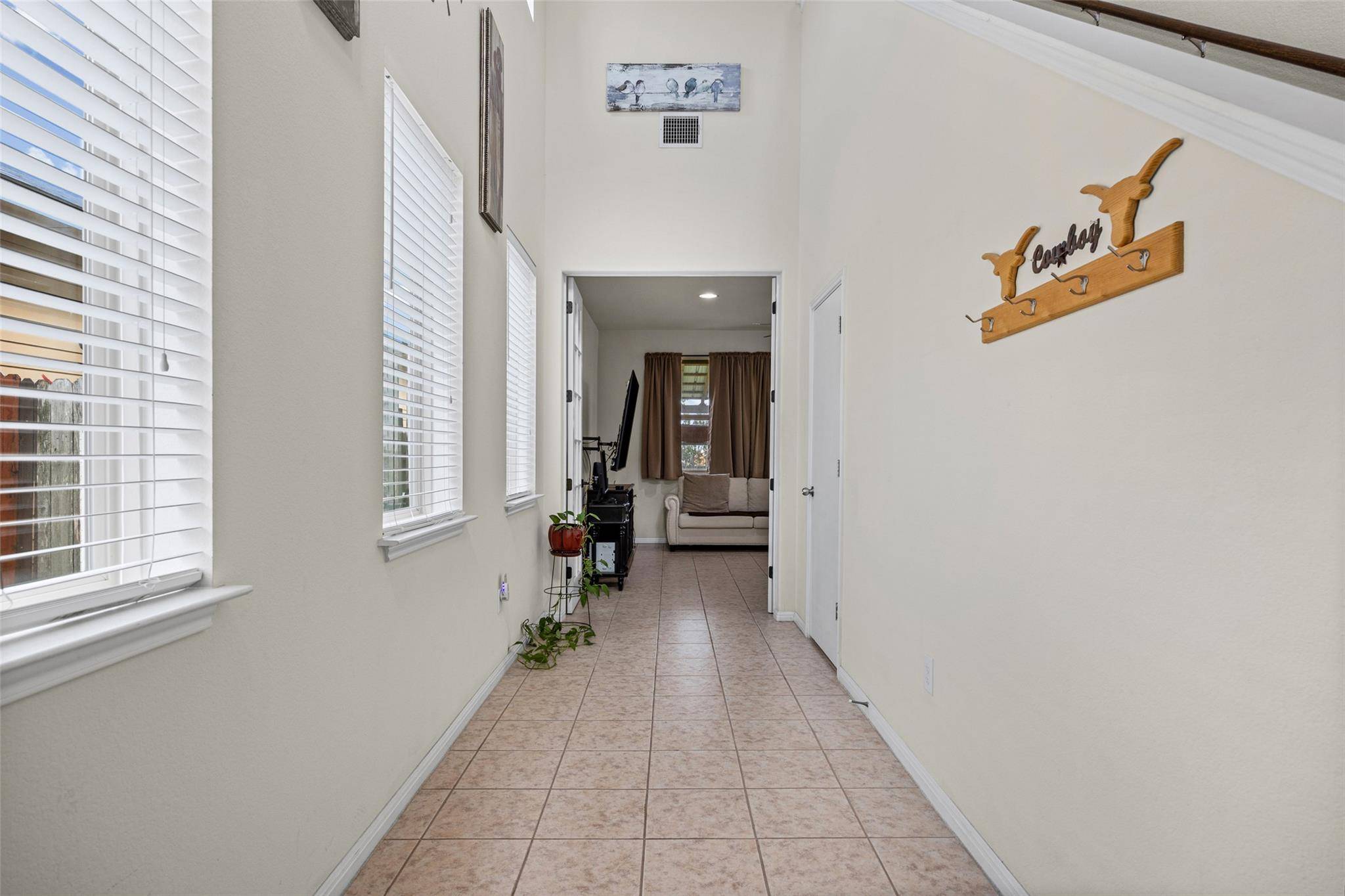 250 Twisted Oaks LN, Buda, TX 78610