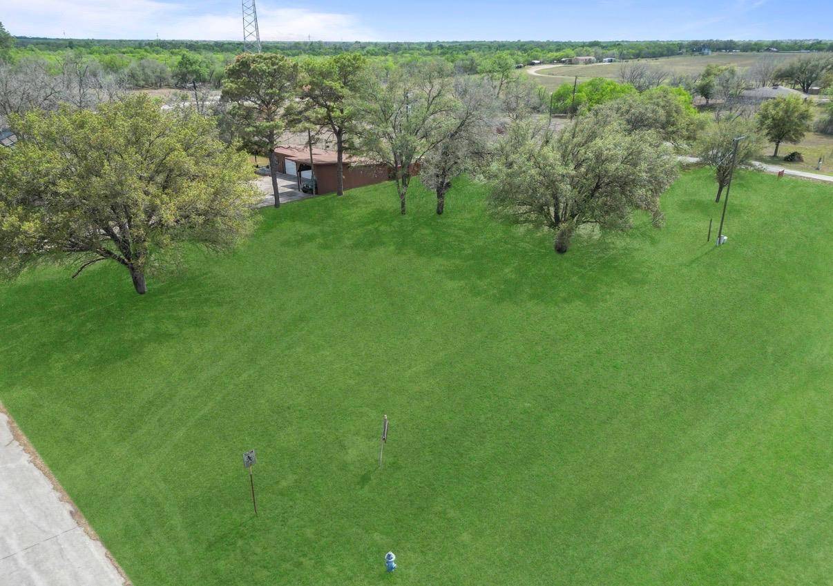 1900 Chukar ST, Floresville, TX 78114