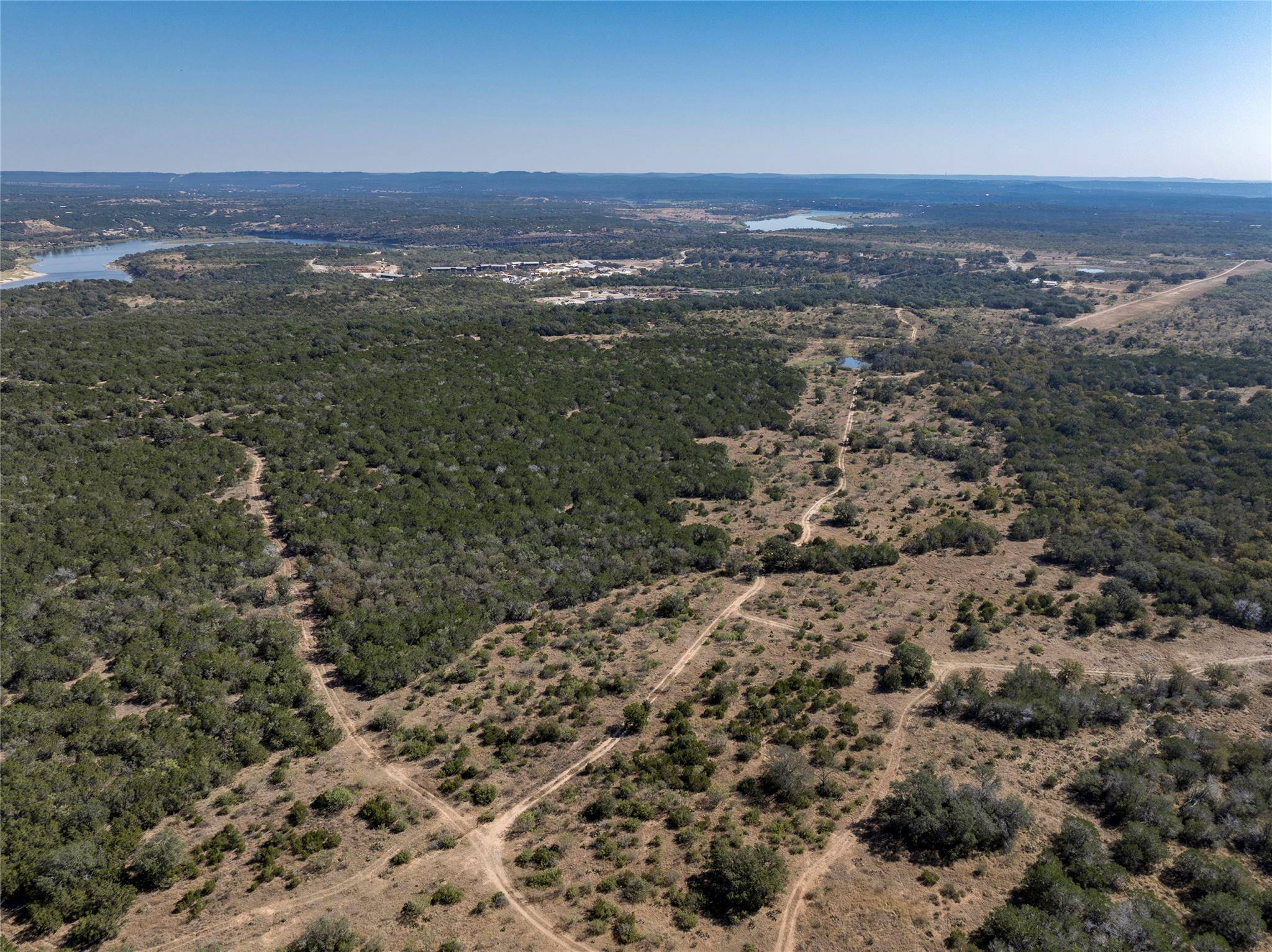 1033 Flying X RD, Spicewood, TX 78669