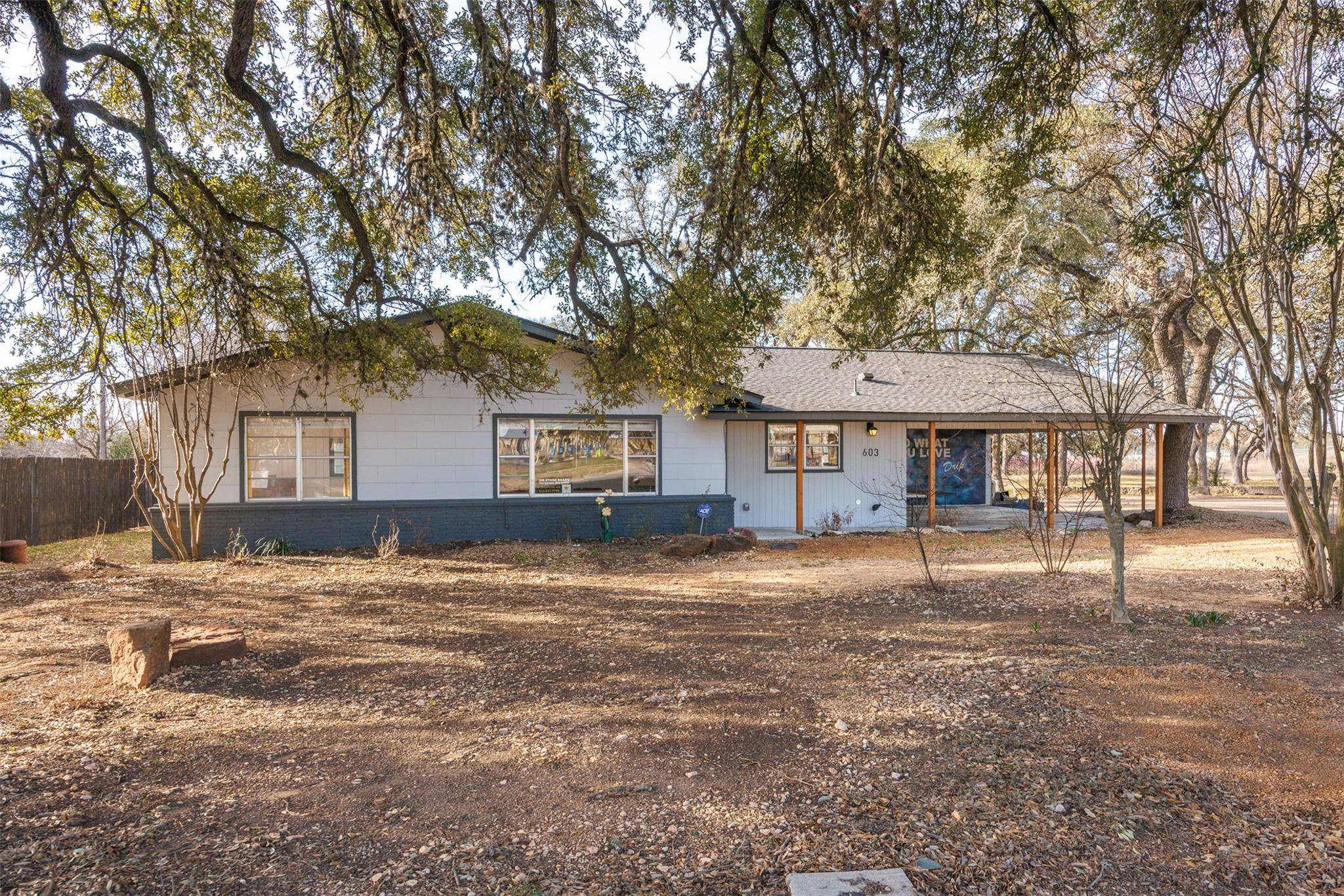 603 W Highway 290 HWY, Dripping Springs, TX 78620