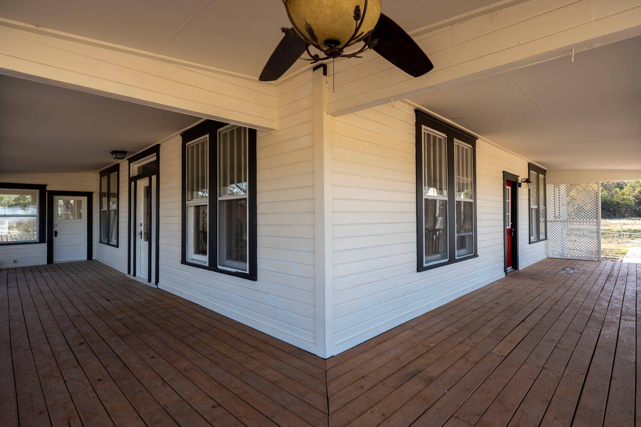 1501 Beaver LN, Florence, TX 76527