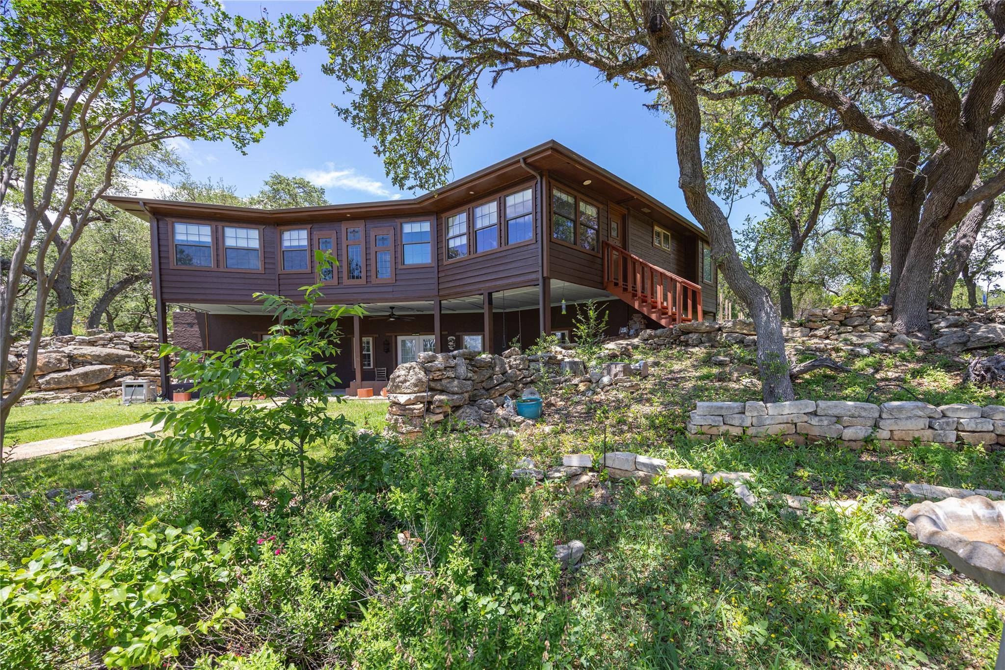 1645 Agarita DR, Fischer, TX 78623