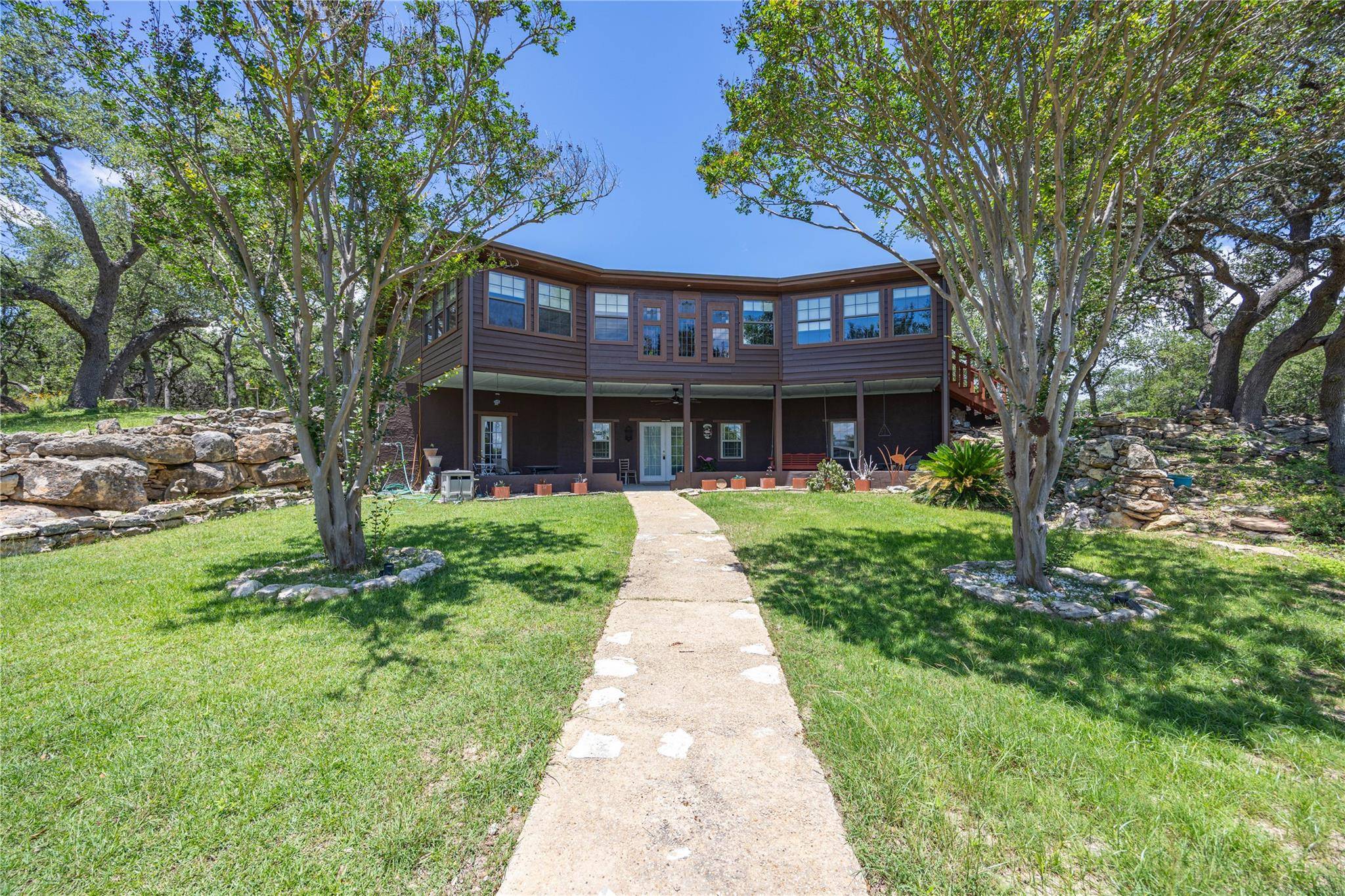 1645 Agarita DR, Fischer, TX 78623