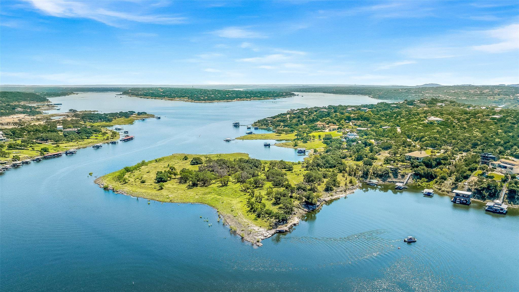 19813 & 19817 Lakehurst LOOP, Spicewood, TX 78669