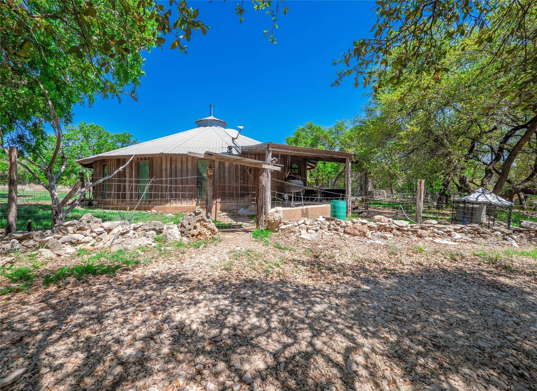21500 Firefly RD, Florence, TX 76527