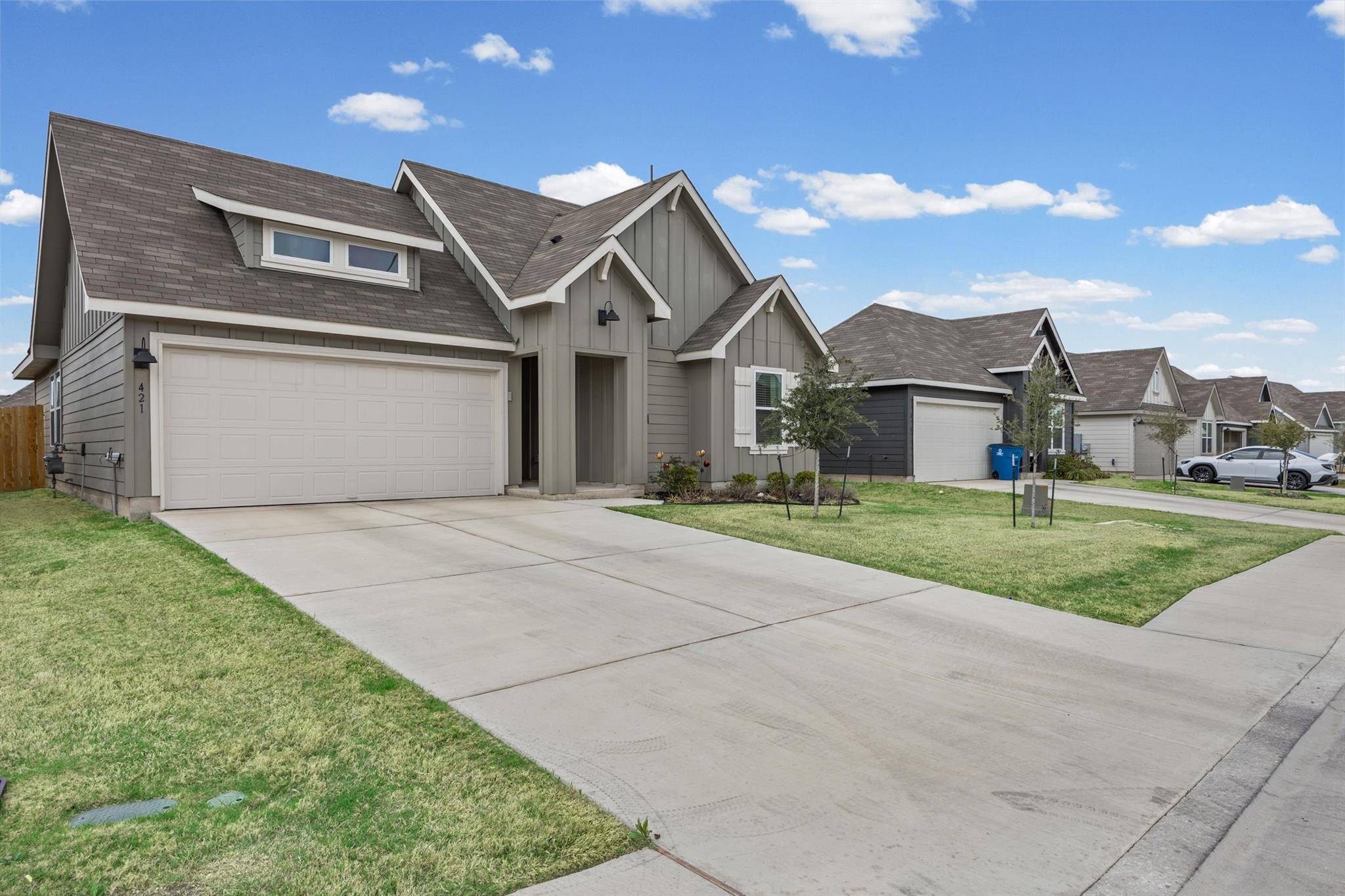 421 Lancebill DR, Lockhart, TX 78644