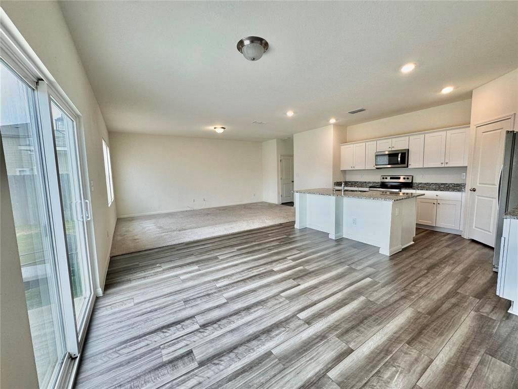 102 Gemsbok RD, Hutto, TX 78634